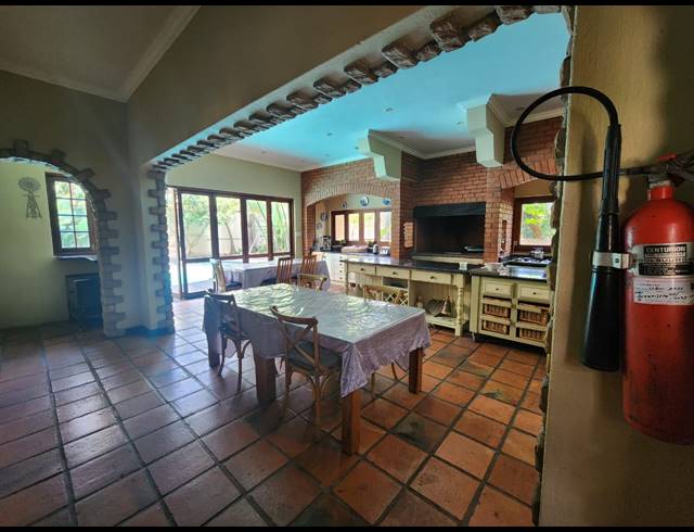 571M² BED & BREAKFAST FOR SALE IN CASHAN